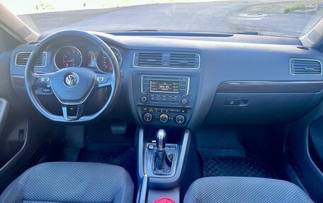 Volkswagen Jetta VI, 2015 год, 1 100 000 рублей, 4 фотография