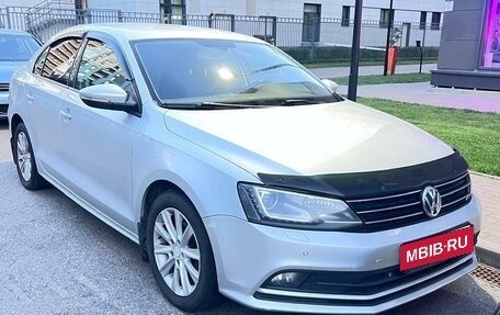 Volkswagen Jetta VI, 2015 год, 1 100 000 рублей, 1 фотография