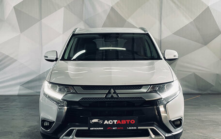 Mitsubishi Outlander III рестайлинг 3, 2019 год, 2 150 000 рублей, 2 фотография