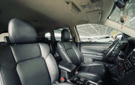 Mitsubishi Outlander III рестайлинг 3, 2019 год, 2 150 000 рублей, 9 фотография
