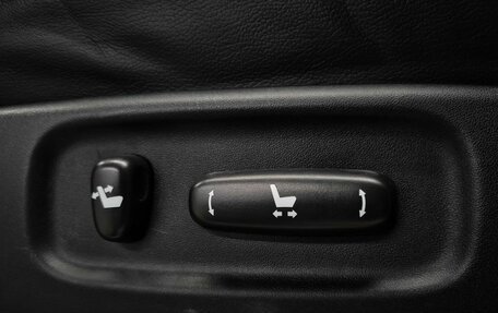 Toyota Land Cruiser 200, 2011 год, 2 899 000 рублей, 24 фотография