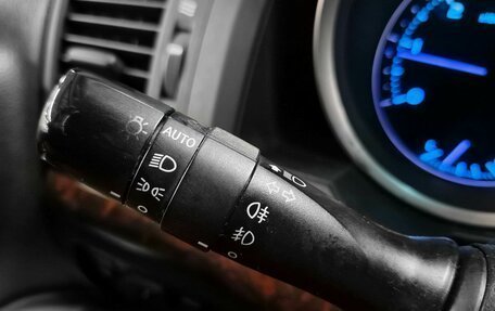 Toyota Land Cruiser 200, 2011 год, 2 899 000 рублей, 27 фотография