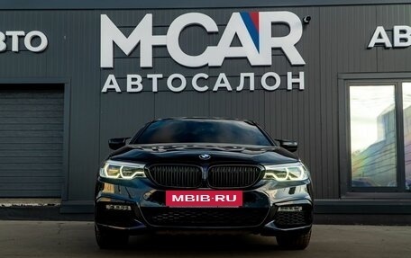 BMW 5 серия, 2018 год, 3 999 000 рублей, 2 фотография