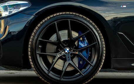 BMW 5 серия, 2018 год, 3 999 000 рублей, 13 фотография