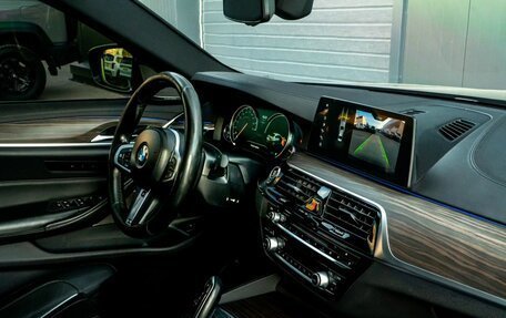 BMW 5 серия, 2018 год, 3 999 000 рублей, 19 фотография