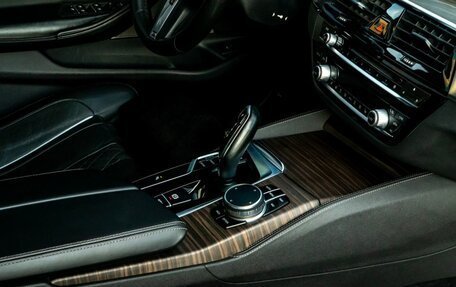 BMW 5 серия, 2018 год, 3 999 000 рублей, 21 фотография