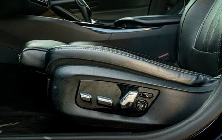 BMW 5 серия, 2018 год, 3 999 000 рублей, 28 фотография