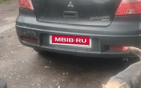 Mitsubishi Outlander III рестайлинг 3, 2004 год, 200 000 рублей, 4 фотография