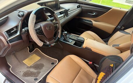 Lexus ES VII, 2020 год, 3 550 000 рублей, 9 фотография