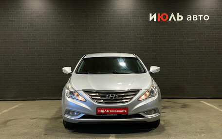 Hyundai Sonata VI, 2011 год, 900 000 рублей, 2 фотография