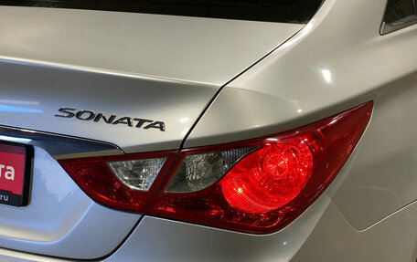 Hyundai Sonata VI, 2011 год, 900 000 рублей, 8 фотография