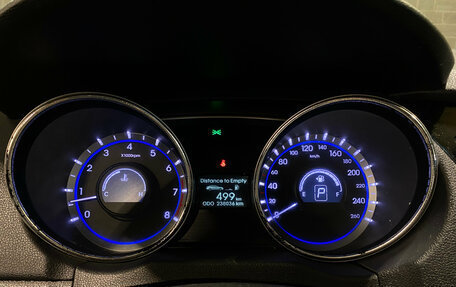 Hyundai Sonata VI, 2011 год, 900 000 рублей, 25 фотография
