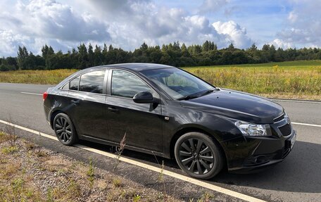 Chevrolet Cruze II, 2011 год, 645 000 рублей, 4 фотография