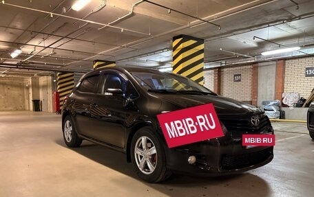 Toyota Auris II, 2010 год, 980 000 рублей, 2 фотография