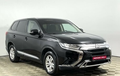 Mitsubishi Outlander III рестайлинг 3, 2019 год, 1 935 200 рублей, 1 фотография