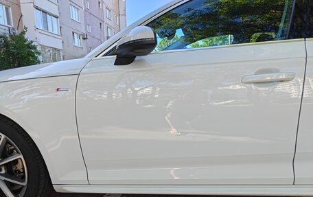 Audi A4, 2018 год, 2 200 000 рублей, 10 фотография