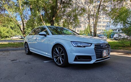 Audi A4, 2018 год, 2 200 000 рублей, 13 фотография