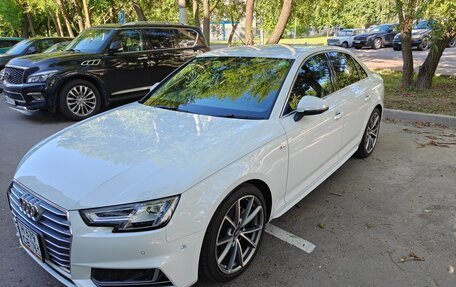 Audi A4, 2018 год, 2 200 000 рублей, 8 фотография