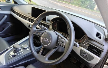 Audi A4, 2018 год, 2 200 000 рублей, 30 фотография
