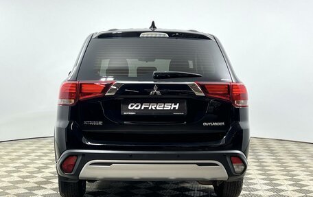 Mitsubishi Outlander III рестайлинг 3, 2019 год, 1 935 200 рублей, 4 фотография