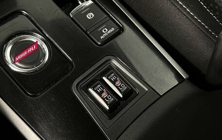 Mitsubishi Outlander III рестайлинг 3, 2019 год, 1 935 200 рублей, 12 фотография