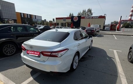 Toyota Camry, 2020 год, 2 950 000 рублей, 4 фотография