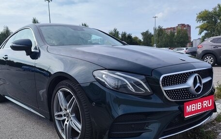 Mercedes-Benz E-Класс, 2018 год, 4 500 000 рублей, 1 фотография