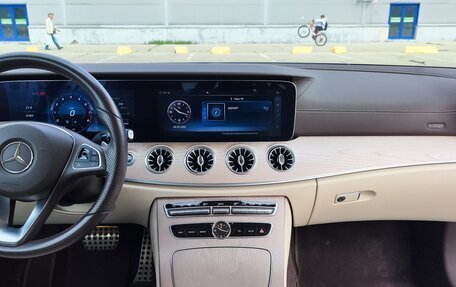 Mercedes-Benz E-Класс, 2018 год, 4 500 000 рублей, 13 фотография