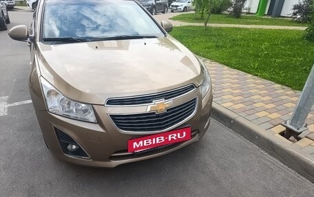 Chevrolet Cruze II, 2013 год, 700 000 рублей, 4 фотография