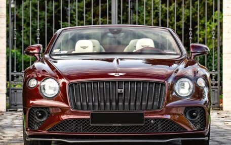 Bentley Continental GT III, 2019 год, 25 000 000 рублей, 4 фотография
