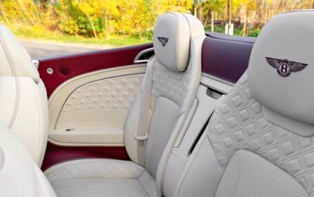 Bentley Continental GT III, 2019 год, 25 000 000 рублей, 11 фотография
