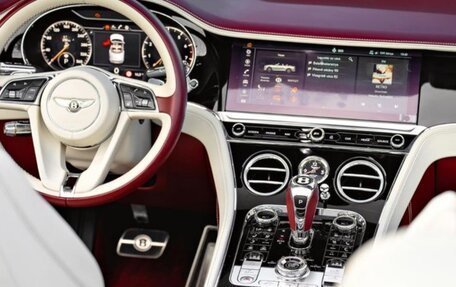 Bentley Continental GT III, 2019 год, 25 000 000 рублей, 8 фотография