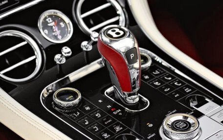 Bentley Continental GT III, 2019 год, 25 000 000 рублей, 9 фотография