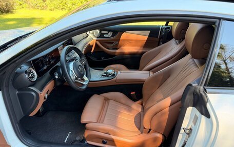 Mercedes-Benz E-Класс, 2018 год, 4 990 000 рублей, 11 фотография