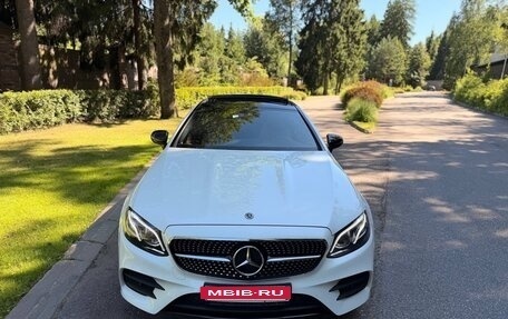 Mercedes-Benz E-Класс, 2018 год, 4 990 000 рублей, 9 фотография