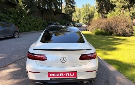 Mercedes-Benz E-Класс, 2018 год, 4 990 000 рублей, 8 фотография