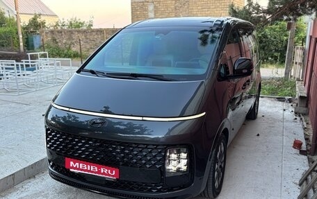 Hyundai Staria, 2022 год, 5 300 000 рублей, 2 фотография
