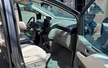Hyundai Staria, 2022 год, 5 300 000 рублей, 13 фотография