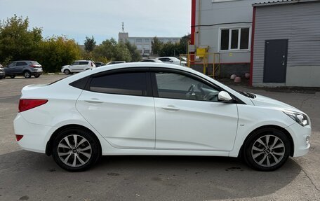 Hyundai Solaris II рестайлинг, 2015 год, 1 130 000 рублей, 5 фотография