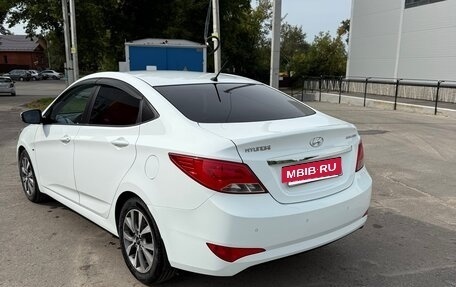 Hyundai Solaris II рестайлинг, 2015 год, 1 130 000 рублей, 9 фотография