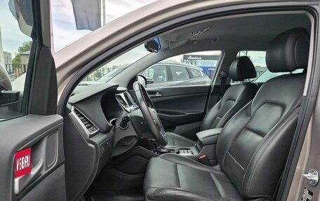 Hyundai Tucson III, 2018 год, 2 200 000 рублей, 13 фотография