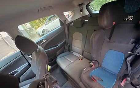 Hyundai Tucson III, 2019 год, 2 250 000 рублей, 14 фотография