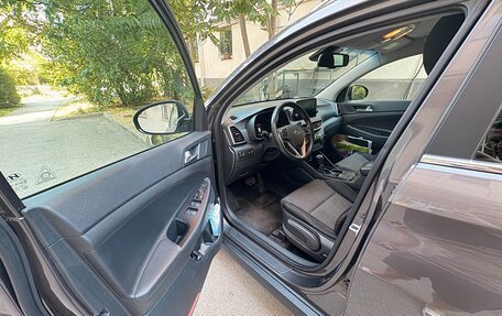 Hyundai Tucson III, 2019 год, 2 250 000 рублей, 11 фотография