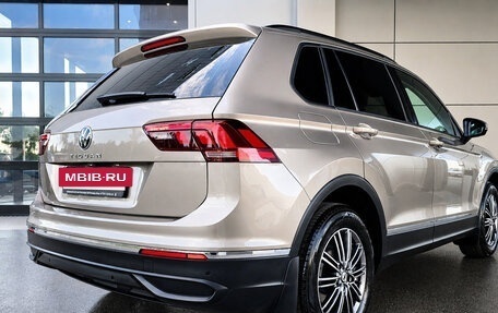 Volkswagen Tiguan II, 2021 год, 2 790 000 рублей, 4 фотография