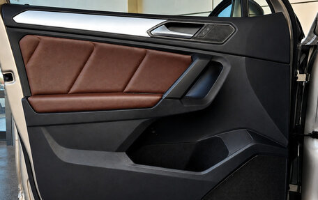 Volkswagen Tiguan II, 2021 год, 2 790 000 рублей, 7 фотография