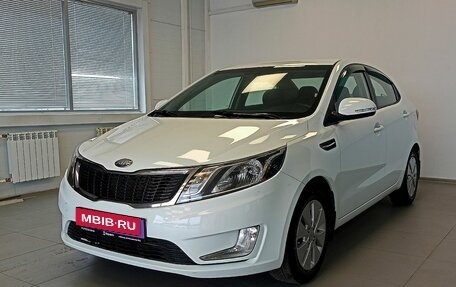 KIA Rio III рестайлинг, 2013 год, 930 000 рублей, 1 фотография
