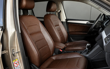 Volkswagen Tiguan II, 2021 год, 2 790 000 рублей, 18 фотография