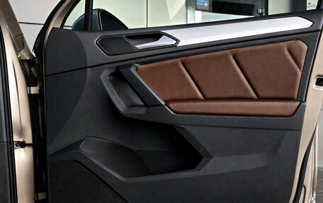 Volkswagen Tiguan II, 2021 год, 2 790 000 рублей, 16 фотография