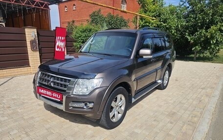 Mitsubishi Pajero IV, 2014 год, 2 600 000 рублей, 2 фотография