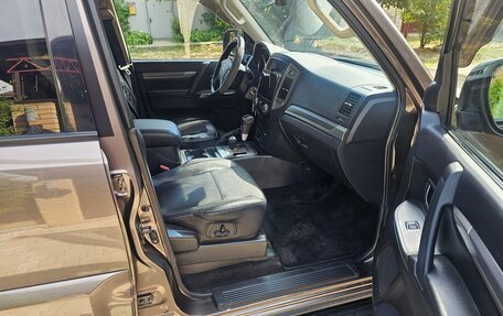 Mitsubishi Pajero IV, 2014 год, 2 600 000 рублей, 20 фотография